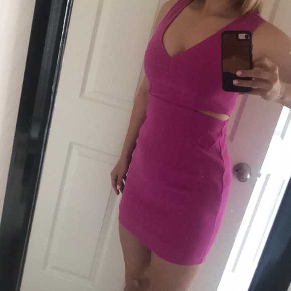 Cut out Lulu’s cocktail dress - Picture 6 of 7